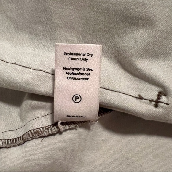 cinq a sept - Women's Camo Floral Classic Multi Vine Vera Jacket Size L - Picture 15 of 16